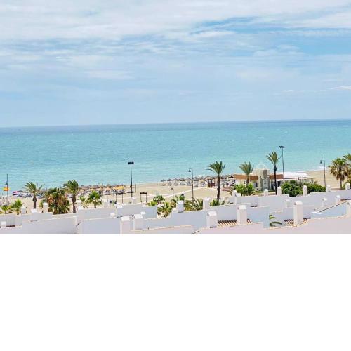 Soleado apartamento reformado 2 hab. en Playamar
