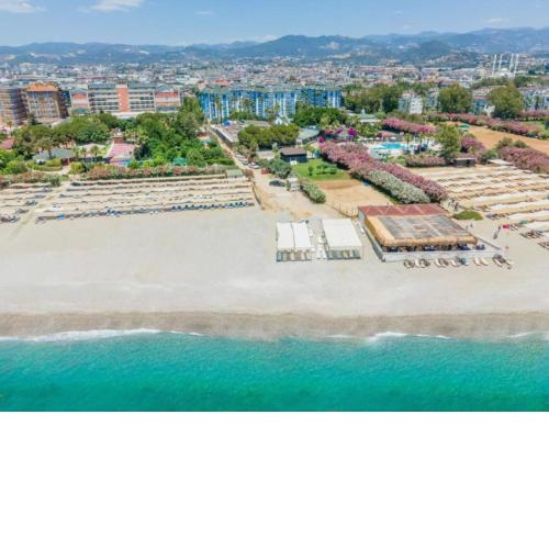 Solis Beach Hotel
