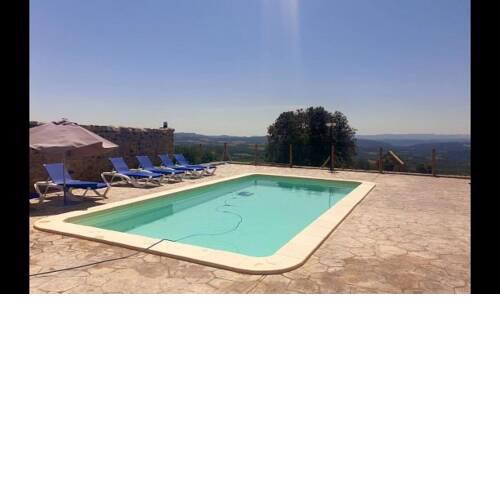 Solsona Villa Sleeps 11 with Pool