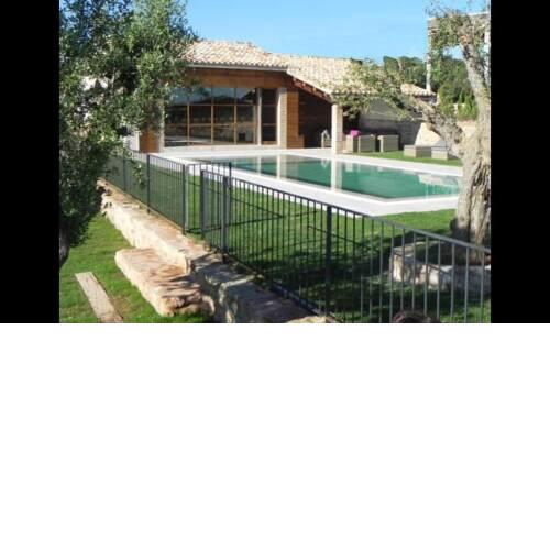Solsona Villa Sleeps 15 with Pool