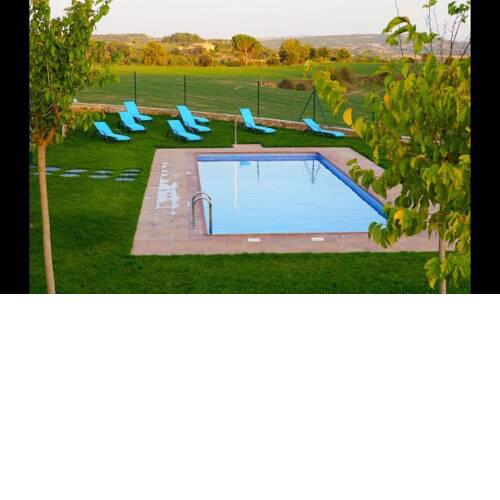 Solsona Villa Sleeps 16 with Pool