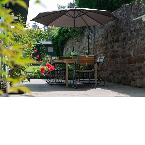 Sommerliches Fachwerkhaus im Herzen Nideggens