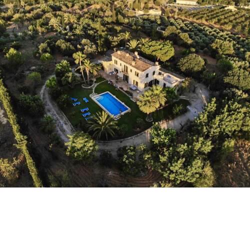 Son Jordi nou, beautiful villa near Alaro big swimming pool, BBQ mountain views 12people