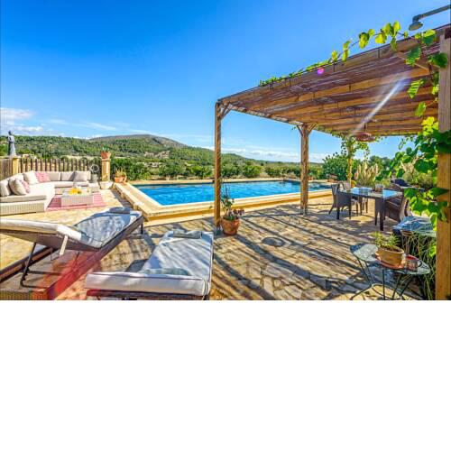 Son Macia Villa Sleeps 6 with Pool and Air Con