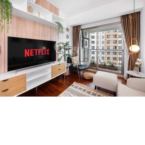 Sonora by Kozystay 3BR Near Mall Serpong