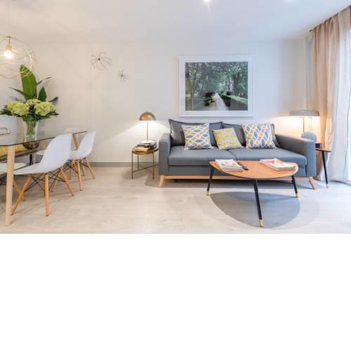 Sophisticated brand new flat