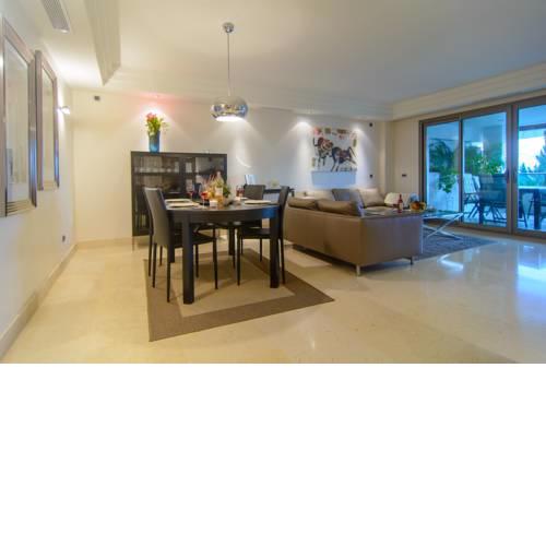 South oriented Jardines del Principe apartment, terrace, shared pool, WiFi