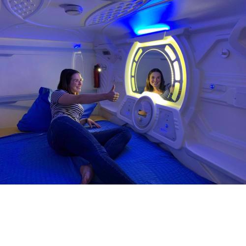 Space Night Capsule Hostel
