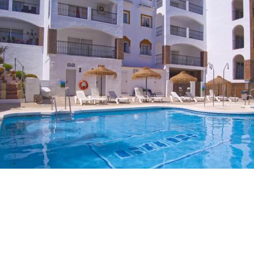 Spacious 2 bed holiday apartment in Calahonda