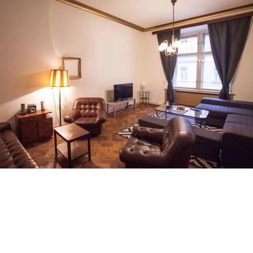 Spacious 3 Bedroom Apartment in Vinohrady by easyBNB