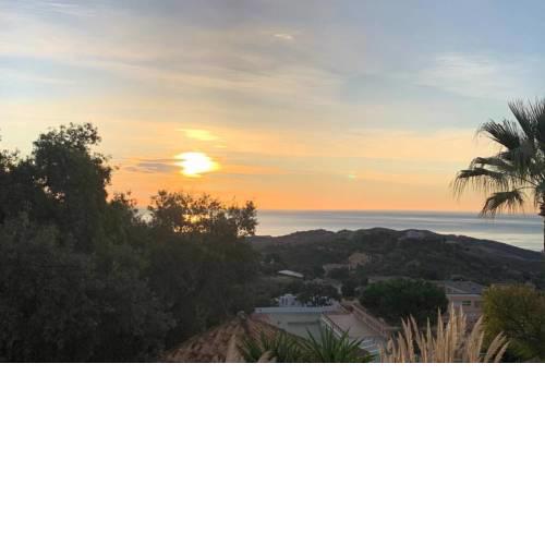 Spacious and modern ocean view apartment Marbella