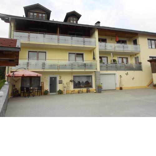 Spacious Apartment in Drachselsried with Sauna and Garden