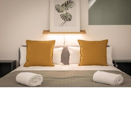 Spacious apartment in Hemholtzkiez Prenzlauer Berg for 8 People