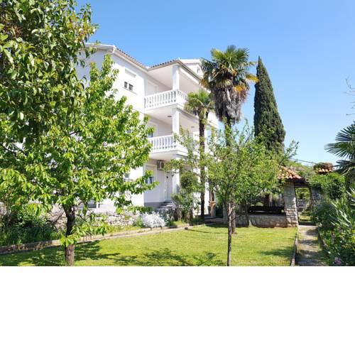 Spacious Apartment in Icici Kvarner, Croatia