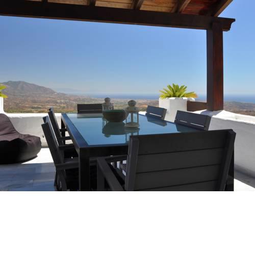 Spacious Apartment in Marbella with Swimming Pool