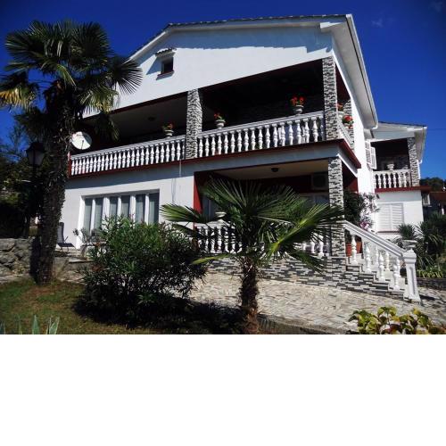 Spacious apartment in Matulji with terrace