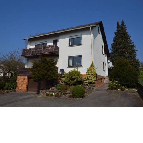 Spacious Apartment in Schauren Mosel near Forest