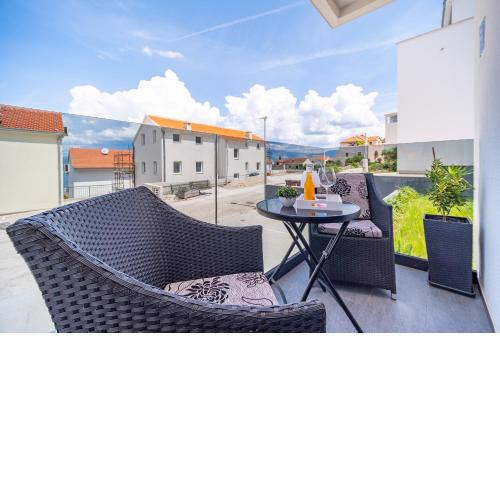 Spacious apartment Lana for 4