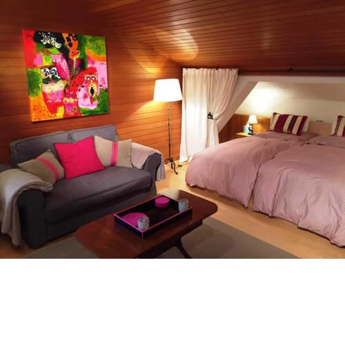 Spacious apartment with balcony heading south and mountain view