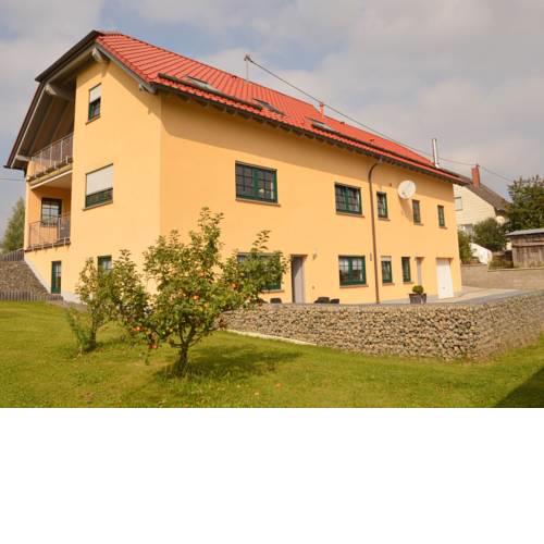 Spacious Apartment With Garden in Welschbillig Germany