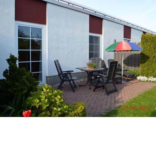 Spacious Apartment with Terrace in Ahrenshoop Germany