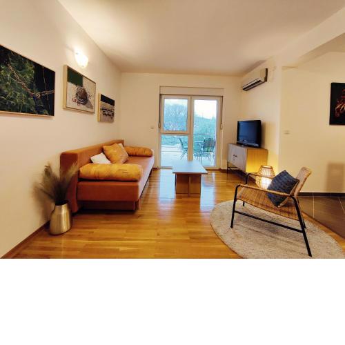 Spacious Apt in Tisno Near Garden Resort – 4 Min