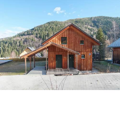 Spacious Chalet near Kreischberg Ski Area