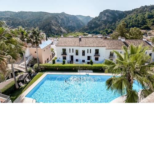 SPACIOUS FAMILY DUPLEX POOLS GYM SPA WIFI NETFLIX
