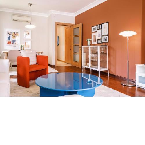 Spacious Flat 3 min to Coast and Bagdat Avenue