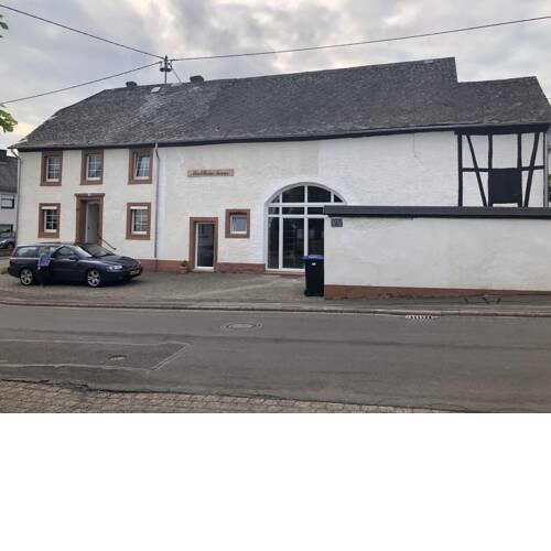 Spacious Holiday Home in Brockscheid with Private Garden