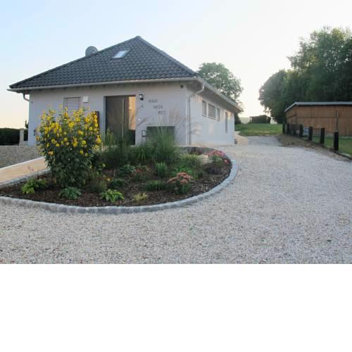Spacious Holiday Home in Kleinwinklarn with Pool