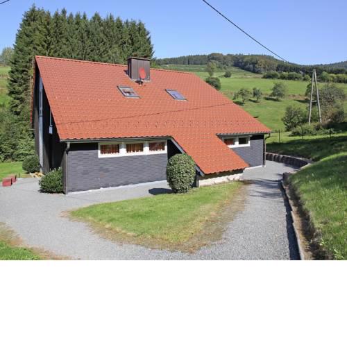 Spacious Holiday Home in Untervalme with Private Terrace