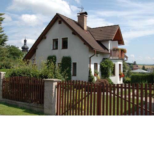 Spacious Holiday Home near Bozkov with Terrace