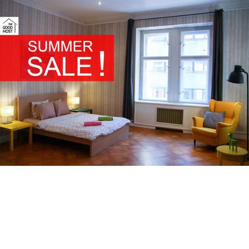 Spacious light apartment in the heart of Prague