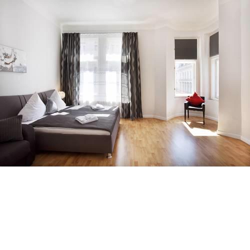 Spacious Ruterra 3BDR Flat