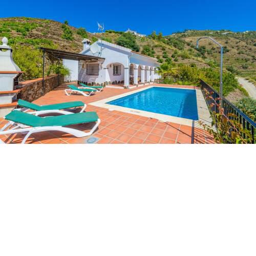 Spacious villa with nice views in Competa