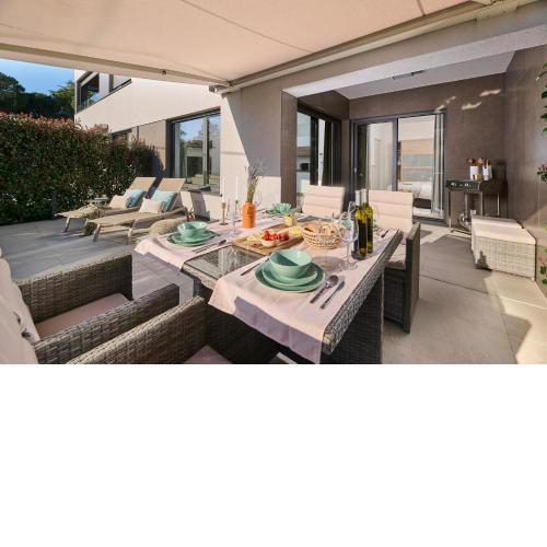 Spada brand new apartment with garden 3 min from beach!