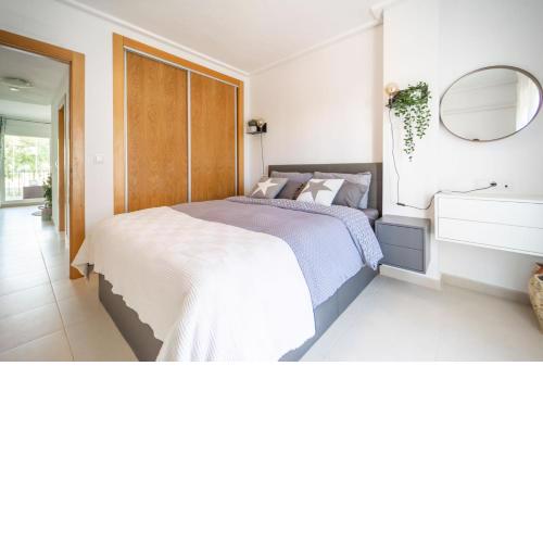 Spectacular and Stylish 2 Bed Aparment - AA1711LT