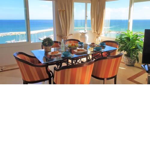 SPECTACULAR PENTHOUSE TO MASTER THE SEA AND MARINA