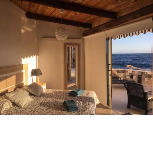 Spectacular Studio & Terrace next to the Ocean