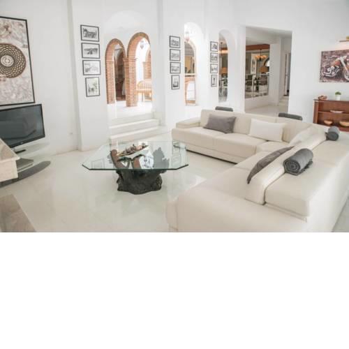 Splendid 3 bedroom villa in Benalmádena
