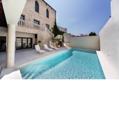 Splendid former Chapel with pool & jacuzzi