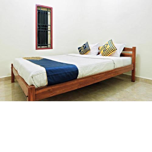 SPOT ON 2742 R5 Homestay