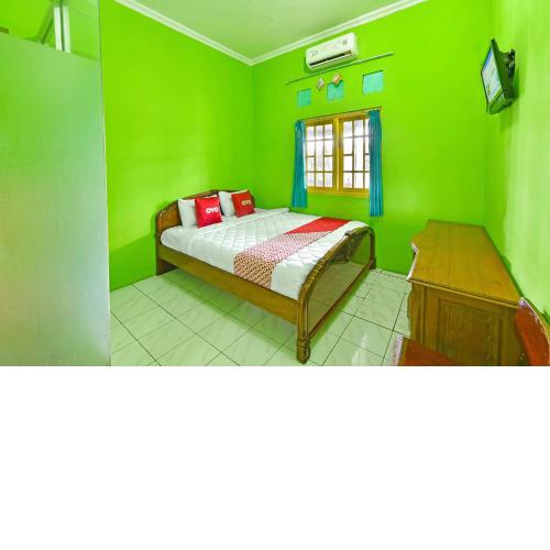 SPOT ON 91357 Hotel Mulyo