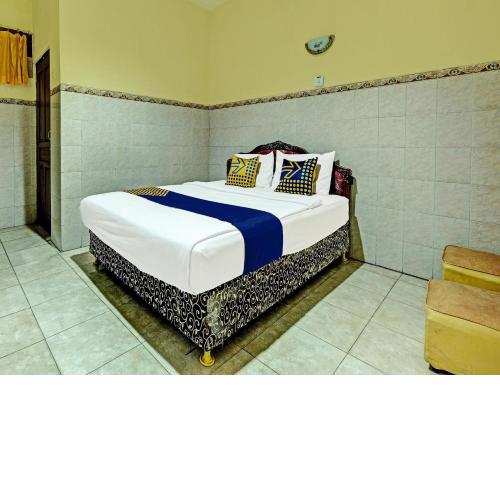 SPOT ON 91677 Hotel Citra Dewi 3