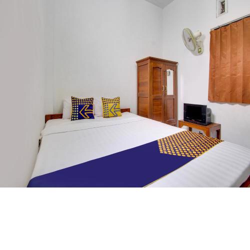 SPOT ON 91935 Hellena Guesthouse