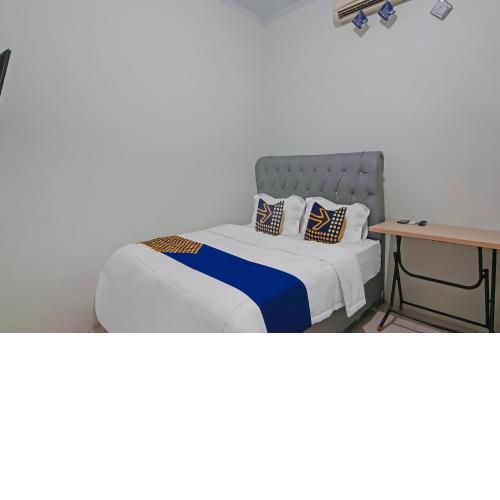 SPOT ON 92093 Feri Homestay