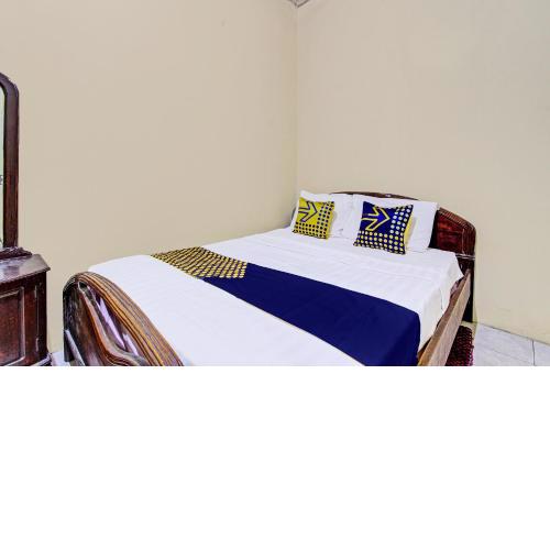SPOT ON 92188 Ndalem Eyang Guesthouse Syariah