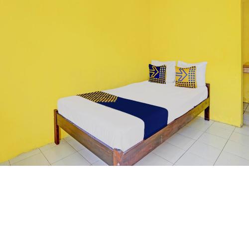 SPOT ON 92372 Rinda Homestay Syariah & Resto