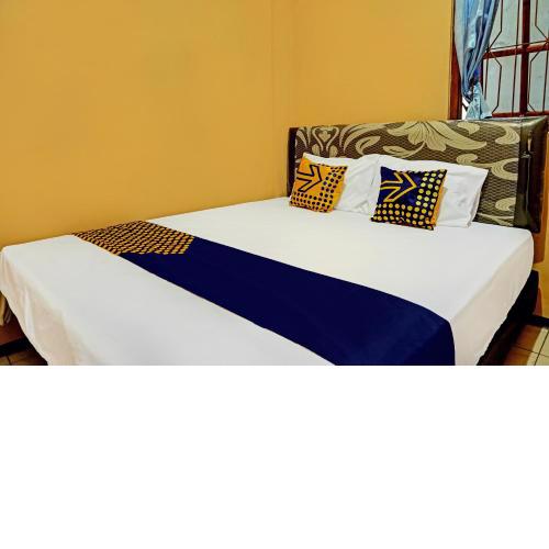SPOT ON 92450 Homestay Simpang Panji Suroso Syariah